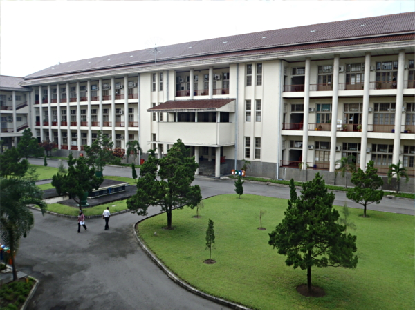ガジャ・マダ大学